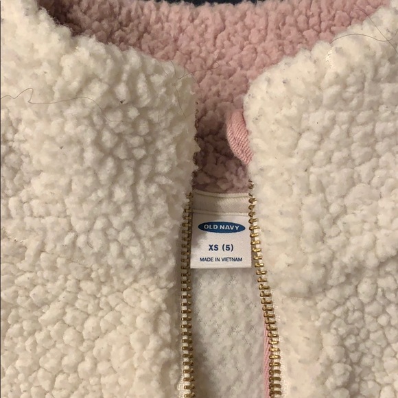 Old Navy Berber Fleece 1/4 Zip Girl’s Sz 5 - Picture 2 of 2